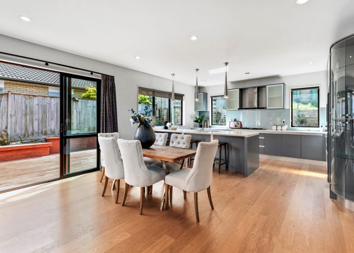  at 7 Baker Street, Fairview Heights, Auckland