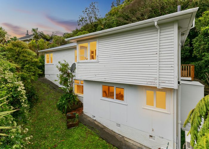  at 7 Cheshire Street, Northland, Wellington, Wellington