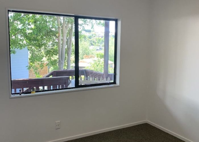  at 75 Trias Road, Totara Vale, Auckland