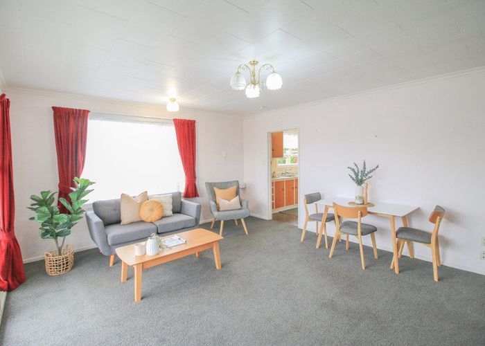  at 8B Charles Street, Grasmere, Invercargill