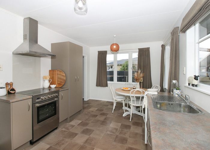  at 6 Fox Place, Cloverlea, Palmerston North