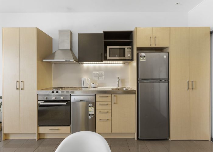 at 608/17 Putney Way, Manukau, Manukau City, Auckland