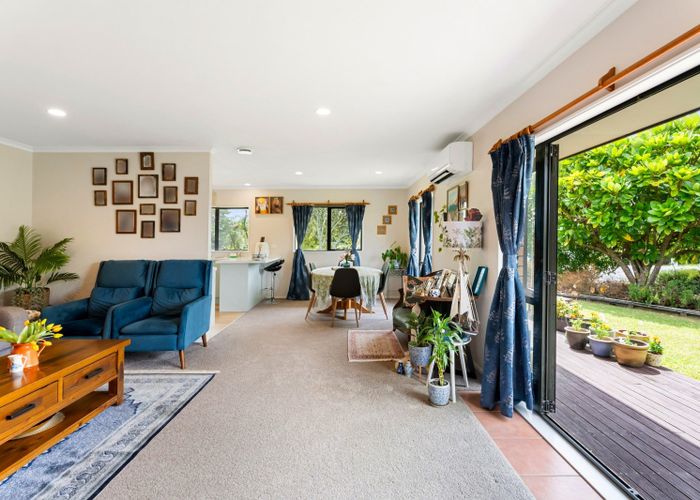  at 52 Wattle Farm Road, Wattle Downs, Manukau City, Auckland