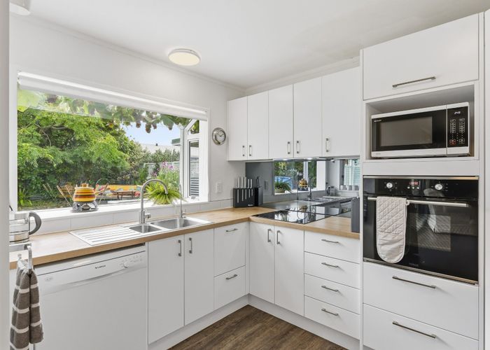  at 49B Olive Terrace, Paraparaumu Beach, Kapiti Coast, Wellington