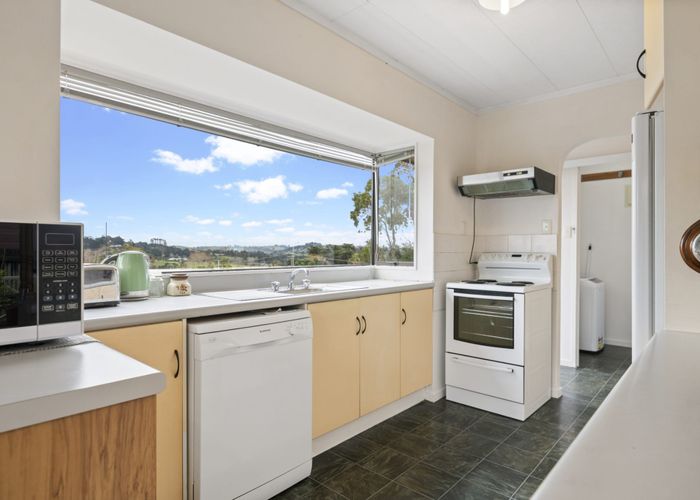  at 6 Melia Place, Stanmore Bay, Whangaparaoa