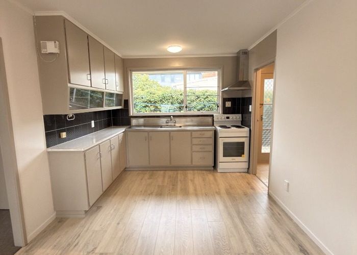  at 2/8 Atherton Road, Epsom, Auckland City, Auckland