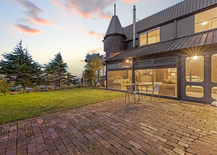 at 8 Muritai Terrace, Mount Pleasant, Christchurch City, Canterbury