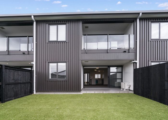  at 2D/4045 Great North Road, Glen Eden, Auckland