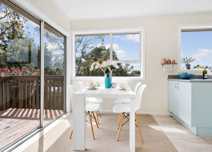  at 10 Glencourt Place, Glenfield, North Shore City, Auckland