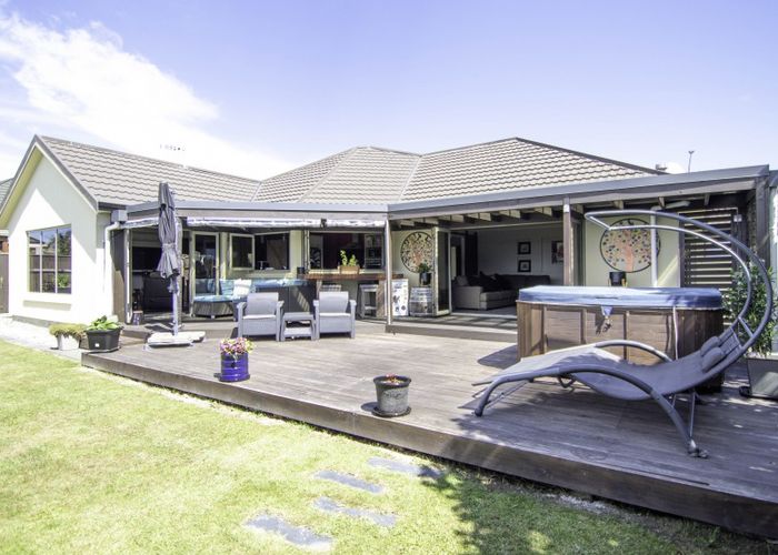  at 119 Pacific Drive, Fitzherbert, Palmerston North