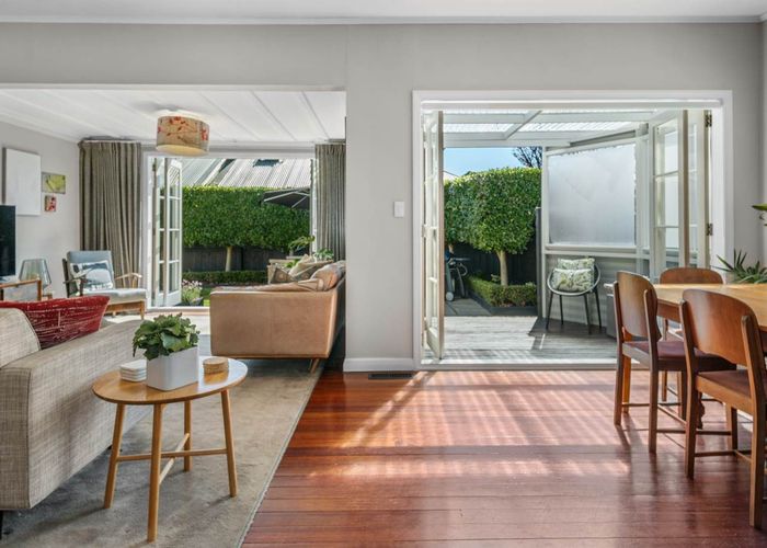  at 76A Norwood Road, Bayswater, North Shore City, Auckland