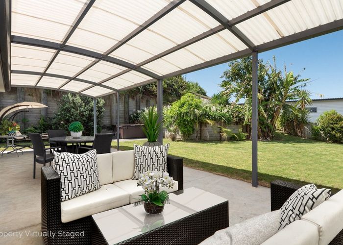 at 18 Southill Way, Pyes Pa, Tauranga