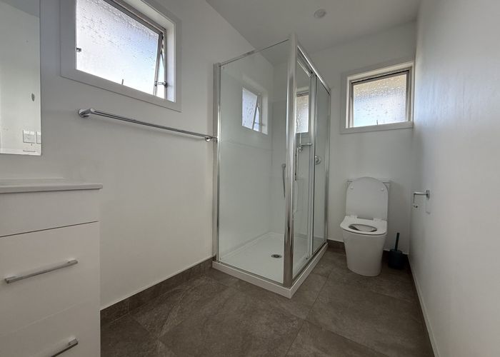  at 7 Greers Road, Weymouth, Manukau City, Auckland
