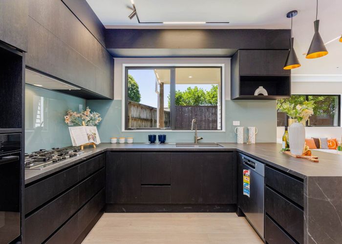  at 67D Forrest Hill Road, Milford, North Shore City, Auckland