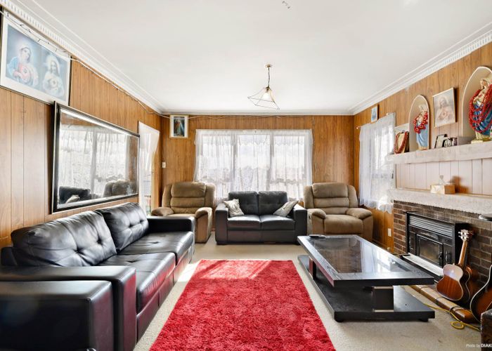  at 97 Wallace Road, Papatoetoe, Auckland