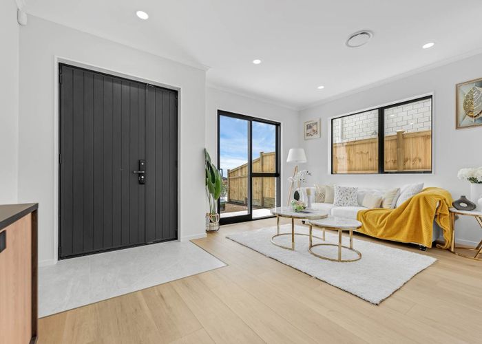  at 122 McQuoids Road, Flat Bush, Manukau City, Auckland