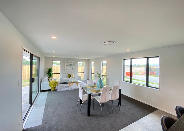  at 81 Oaks Drive, Lincoln, Lincoln