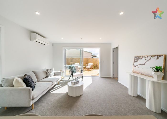  at 82 Main Road, Wainuiomata, Lower Hutt, Wellington