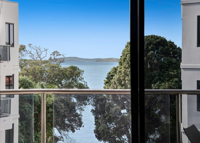  at 3A/171 Hurstmere Road, Takapuna, North Shore City, Auckland