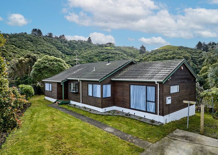  at 4 Opurere Grove, Tirohanga, Lower Hutt