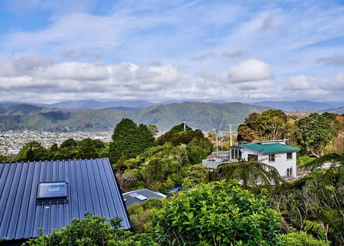  at 166b Normandale Road, Normandale, Lower Hutt, Wellington