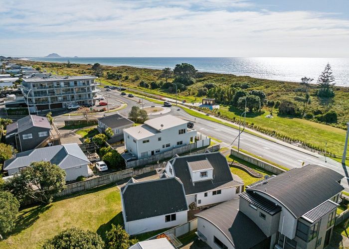  at 906 Papamoa Beach Road, Papamoa Beach, Papamoa