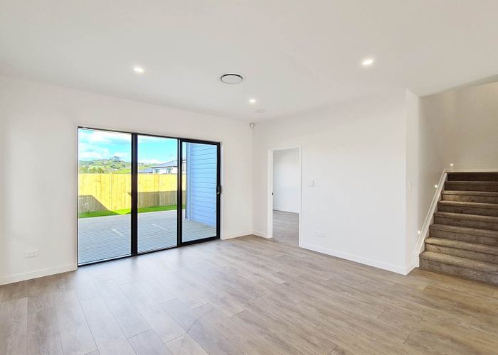 at 6 Ascent Drive, Flat Bush, Manukau City, Auckland