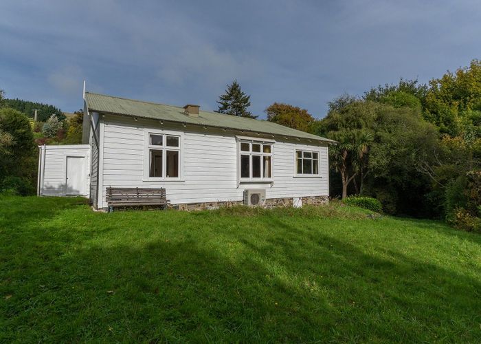  at 35 Greenacres Street, Macandrew Bay, Dunedin, Otago