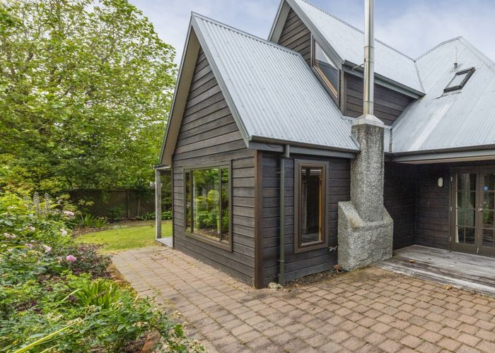  at 21 Palm Avenue, Hokowhitu, Palmerston North