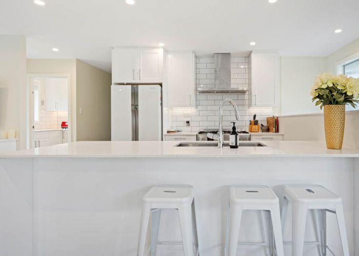  at 70 Lavery Place, Sunnynook, Auckland