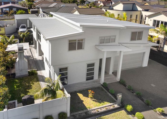  at 32 Thompson Drive, Papamoa Beach, Tauranga, Bay Of Plenty