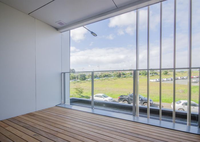  at 202/7 Kaipiho Lane, Albany, Auckland