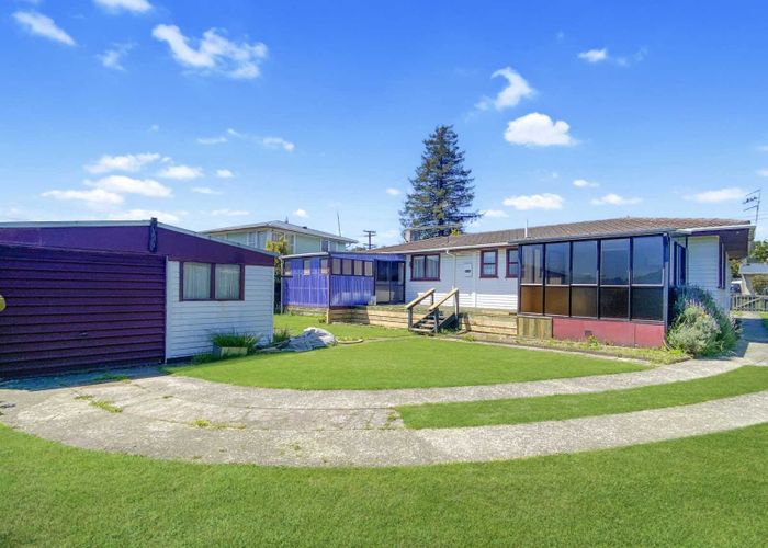  at 40 McKee Avenue, Fenton Park, Rotorua, Bay Of Plenty
