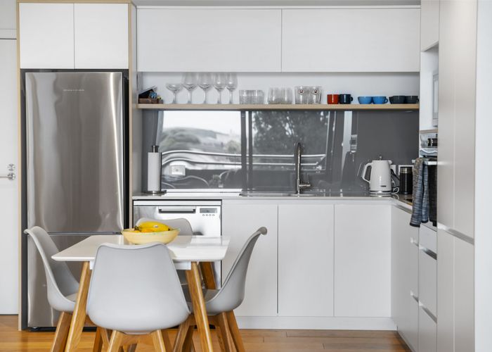  at 202/64 Victoria Street, Onehunga, Auckland