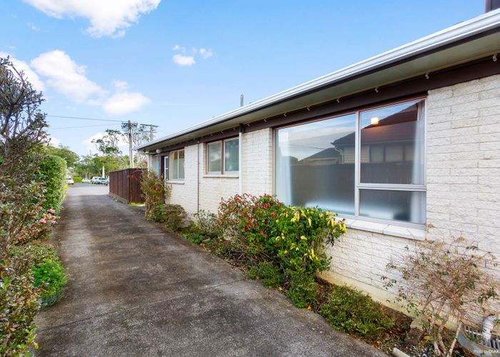  at 1/14 Howlett Street, Waterview, Auckland