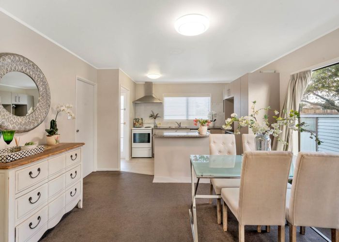  at 66 Hutchinsons Road, Bucklands Beach, Auckland