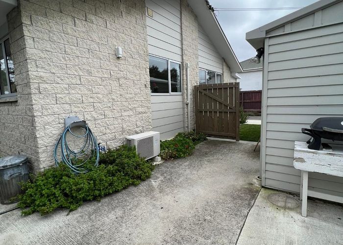 at 1/94 Sullivan Avenue, Woolston, Christchurch City, Canterbury