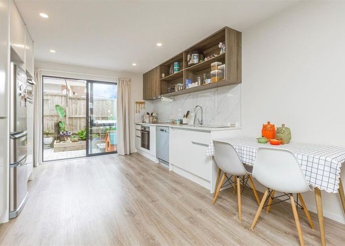  at 14B Medina Place, Sunnyhills, Manukau City, Auckland