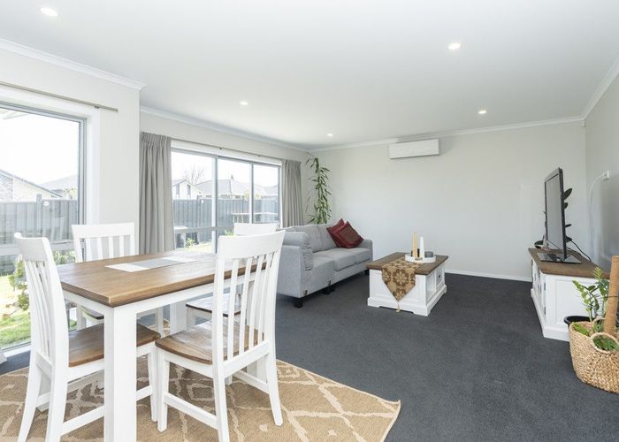  at 7 Briannarose Drive, Fitzroy, Hamilton