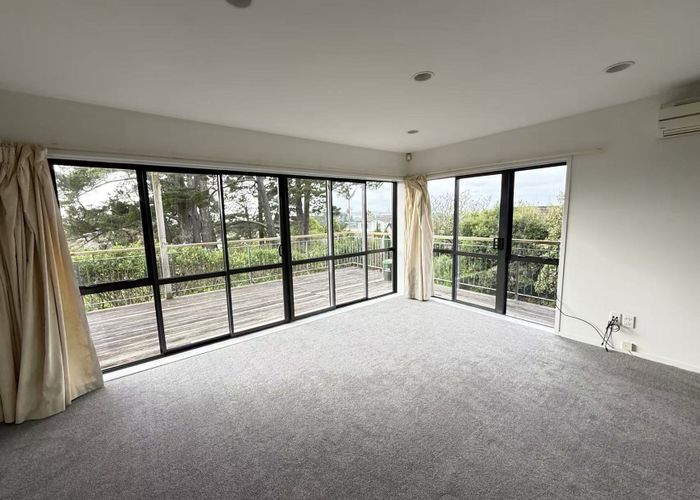  at 25 Tatyana place, Royal Heights, Waitakere City, Auckland