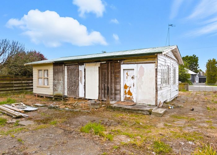  at 8 Montgomery Street, Levin, Levin