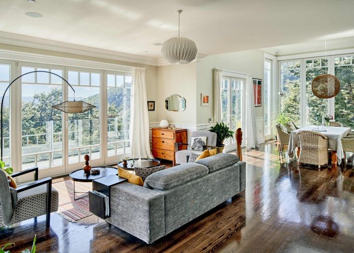  at 18 Huia Road, Days Bay, Eastbourne, Lower Hutt, Wellington