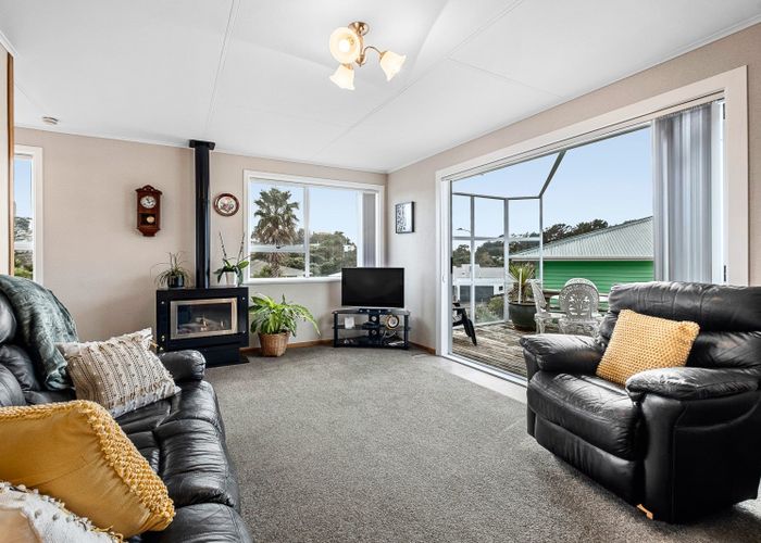  at 6 Eton Place, Spotswood, New Plymouth