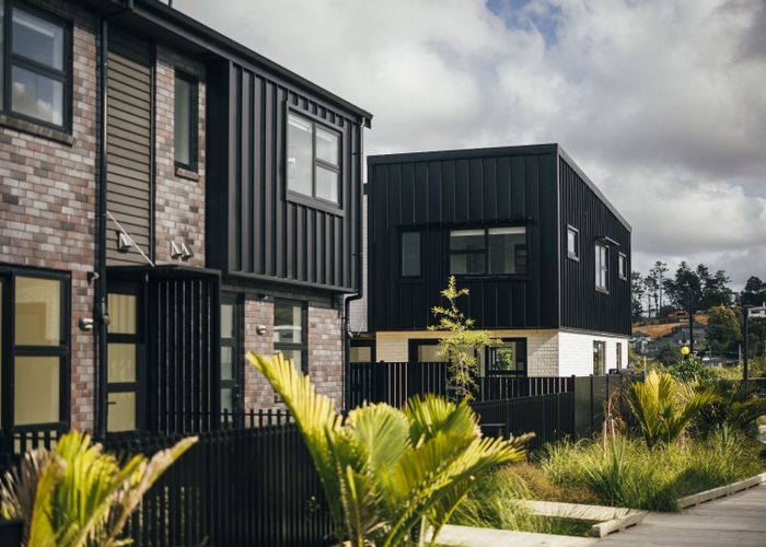  at 8/666 Swanson Road, Swanson, Waitakere City, Auckland
