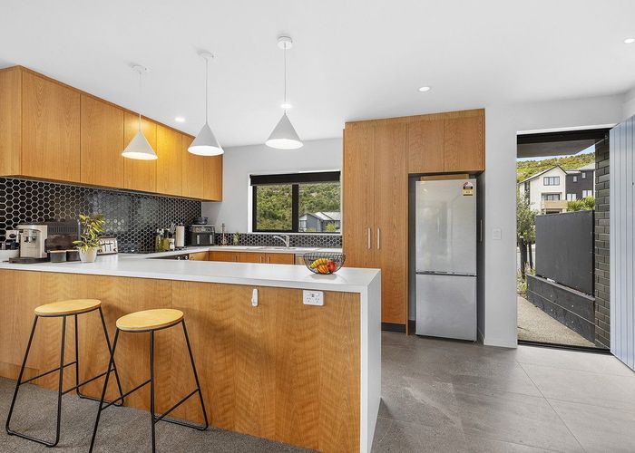  at 16 Bee Lane, Whitby, Porirua, Wellington