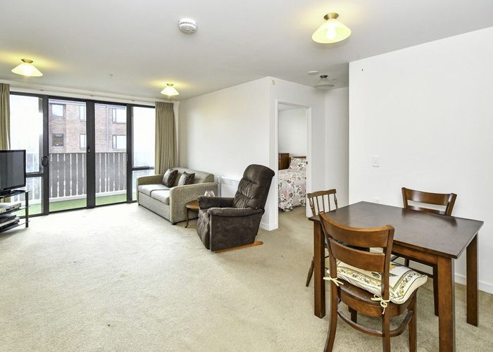  at 10b/128 St George Street, Papatoetoe, Manukau City, Auckland