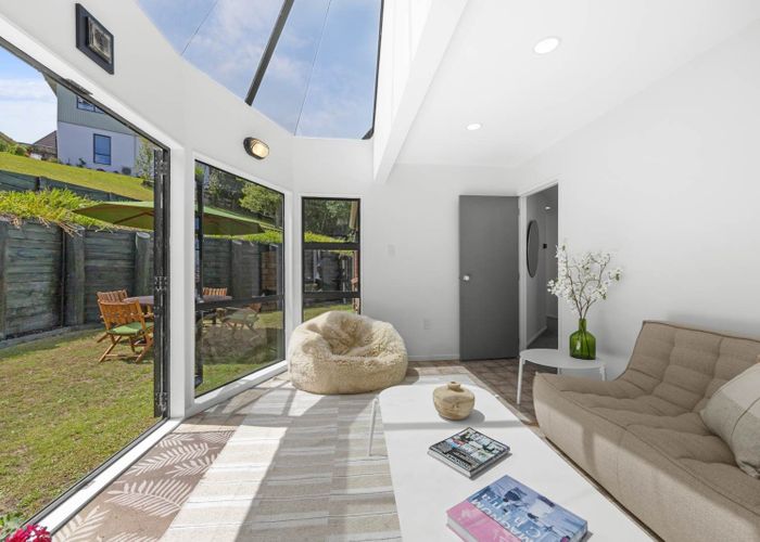  at 3 Seaford Place, Murrays Bay, North Shore City, Auckland