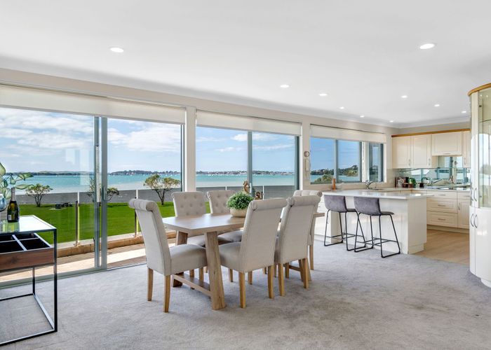  at 9 Arkley Avenue, Farm Cove, Auckland