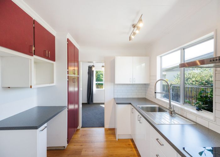  at 14 Hillcrest Drive, Kelvin Grove, Palmerston North, Manawatu / Whanganui