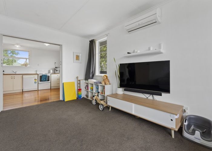  at 6 Oriana Place, Highbury, Palmerston North